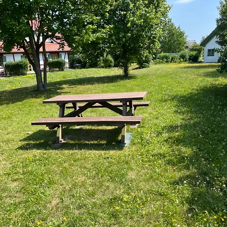 Moewenblick Bakenberg-41 Mit Terrasse, Doppelbett, Schlafsofa, Vollstaendige Komfortkueche Dranske
